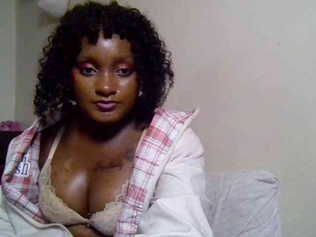 SweetKimmie webcam