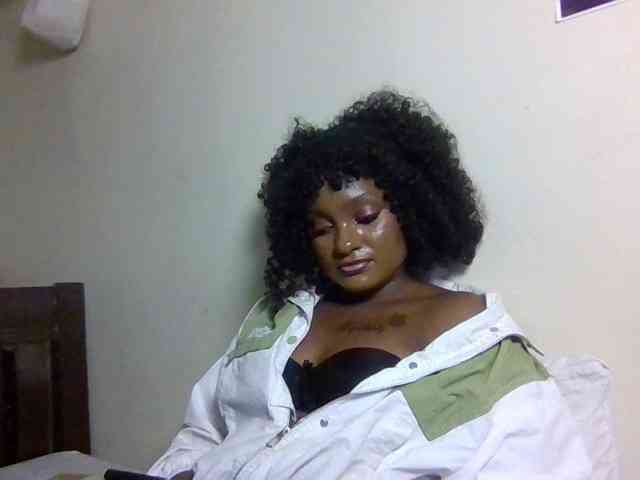 SweetKimmie webcam