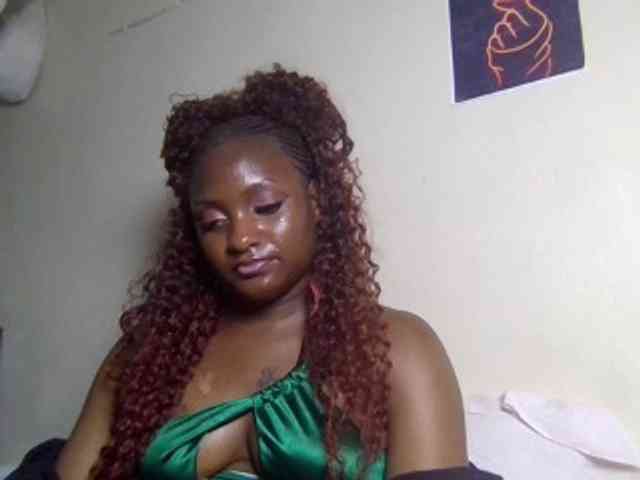 Kimzey Live Webcam on BongaCams