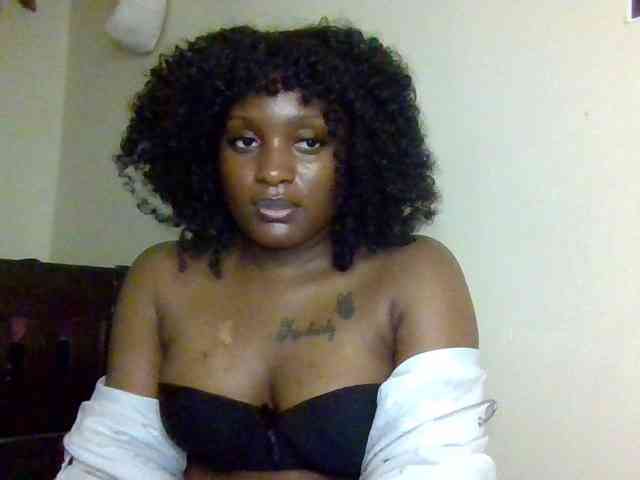 SweetKimmie webcam