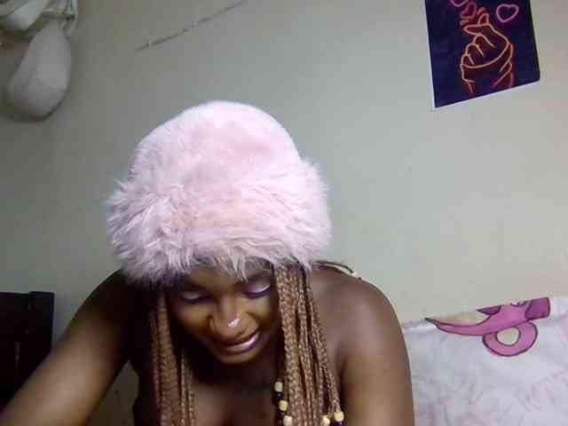 SweetKimmie webcam