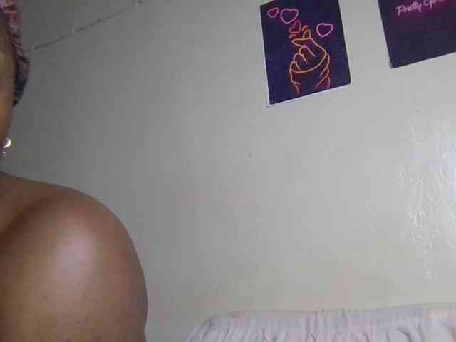 SweetKimmie webcam