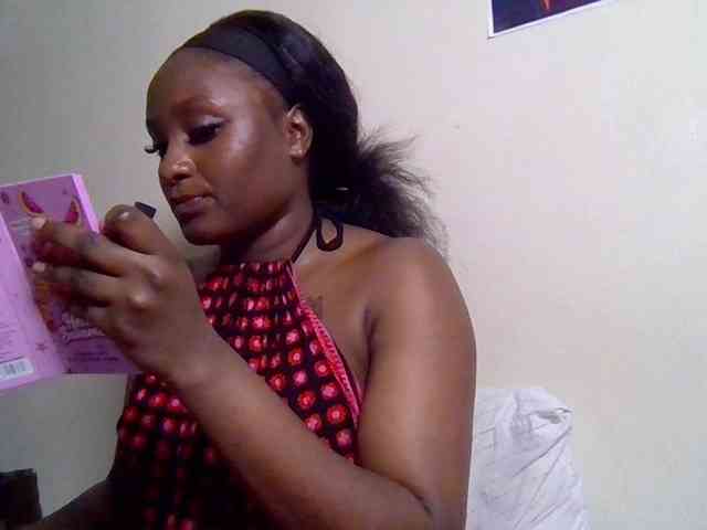 SweetKimmie webcam