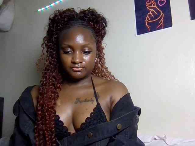 SweetKimmie webcam