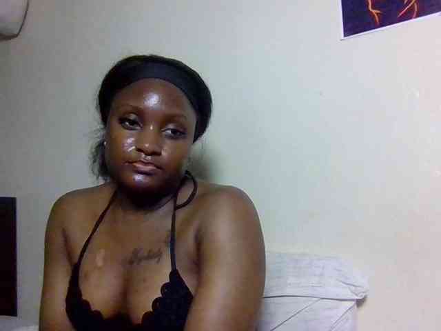 SweetKimmie webcam