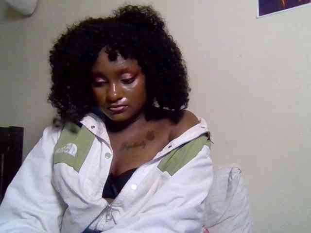 SweetKimmie webcam