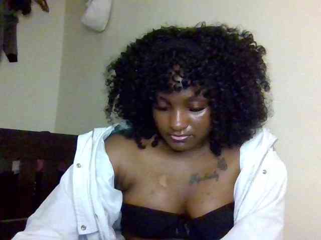 SweetKimmie webcam