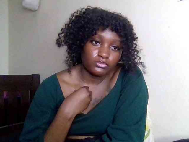 SweetKimmie webcam