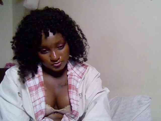 SweetKimmie webcam