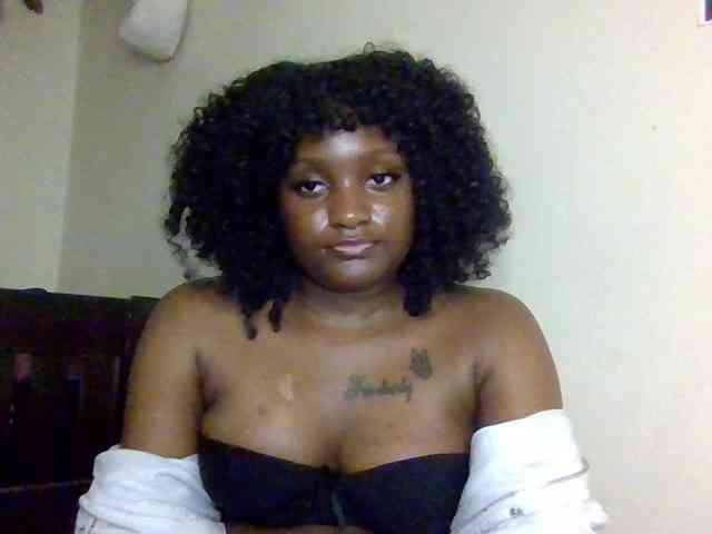 SweetKimmie webcam