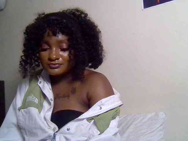 SweetKimmie webcam