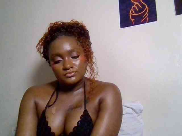 SweetKimmie webcam