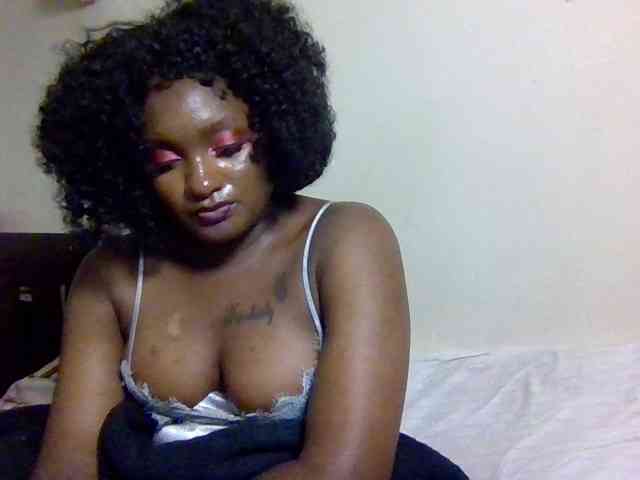 SweetKimmie webcam