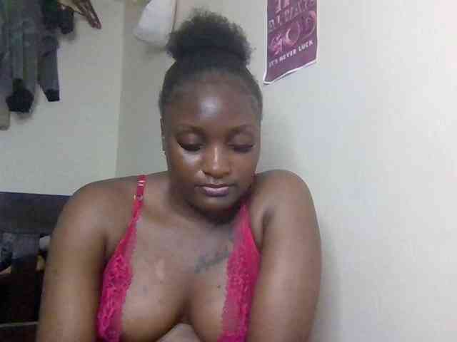 SweetKimmie webcam