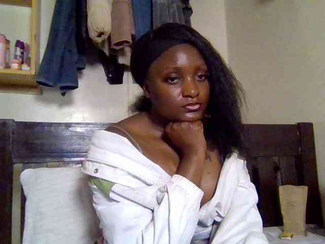 SweetKimmie webcam