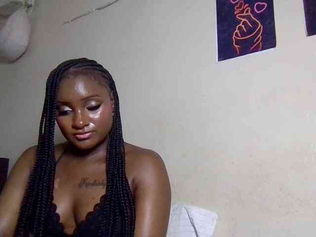 SweetKimmie webcam