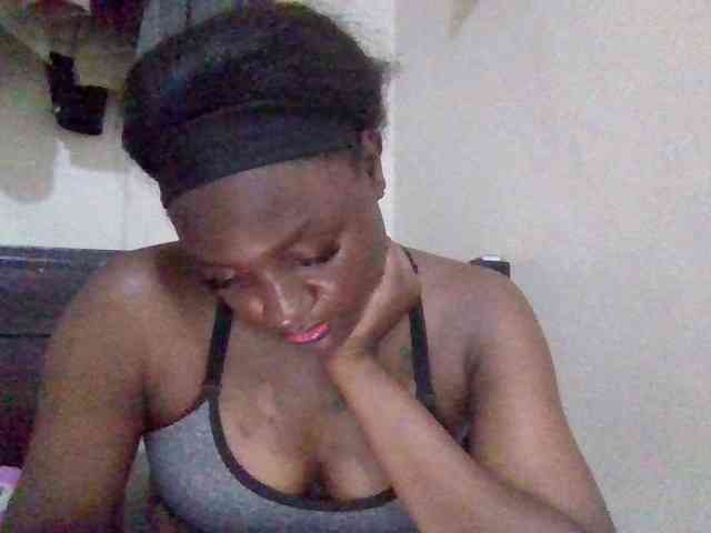 SweetKimmie webcam