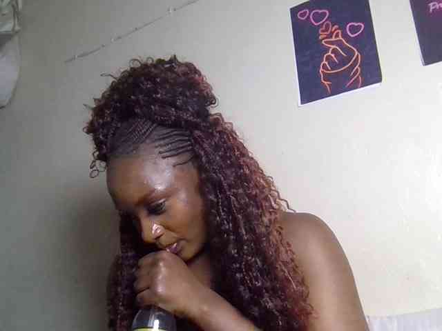 SweetKimmie webcam