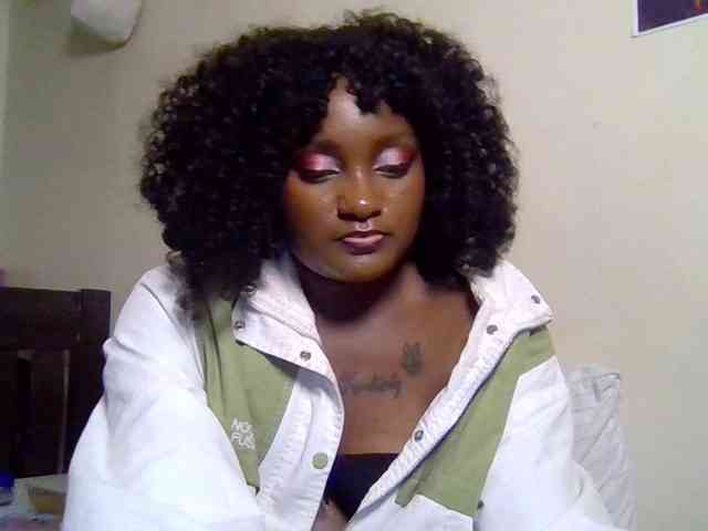 SweetKimmie webcam