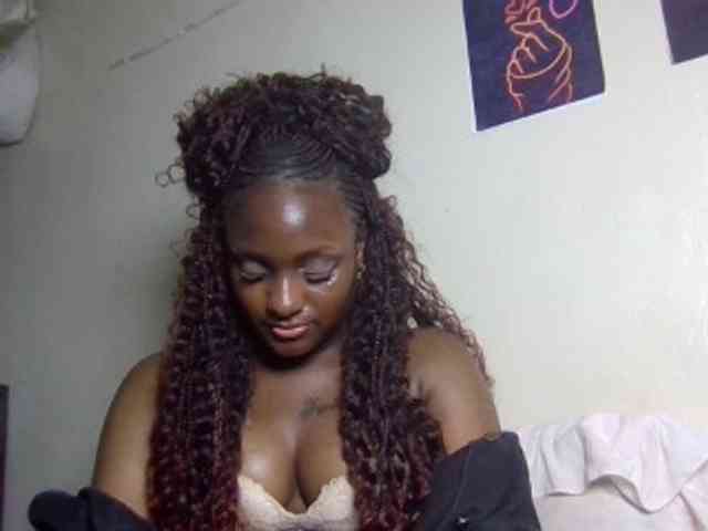 SweetKimmie webcam