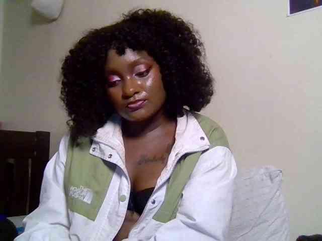 SweetKimmie webcam