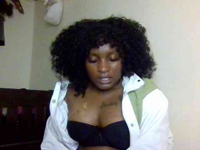 SweetKimmie webcam