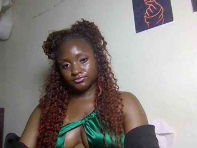 SweetKimmie webcam