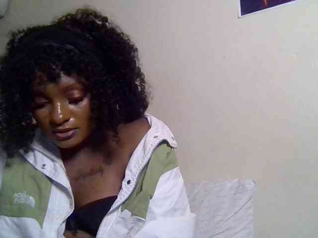 SweetKimmie webcam