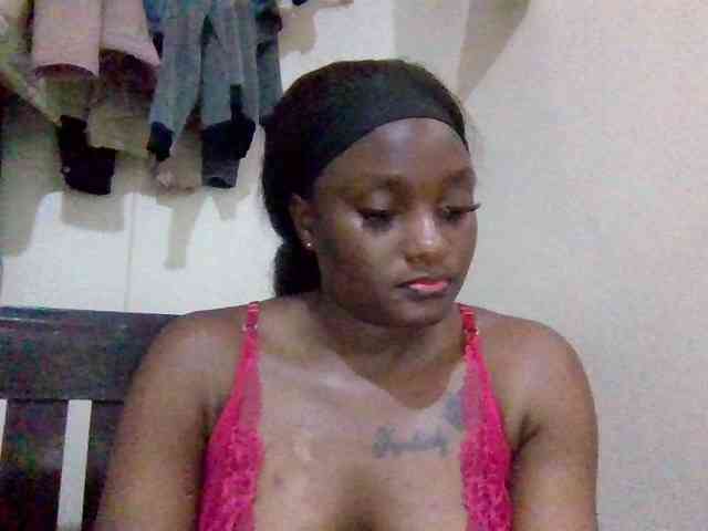 SweetKimmie webcam
