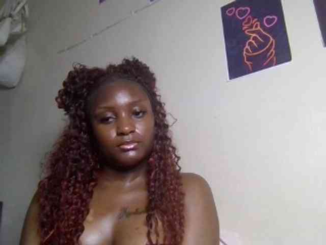 SweetKimmie webcam