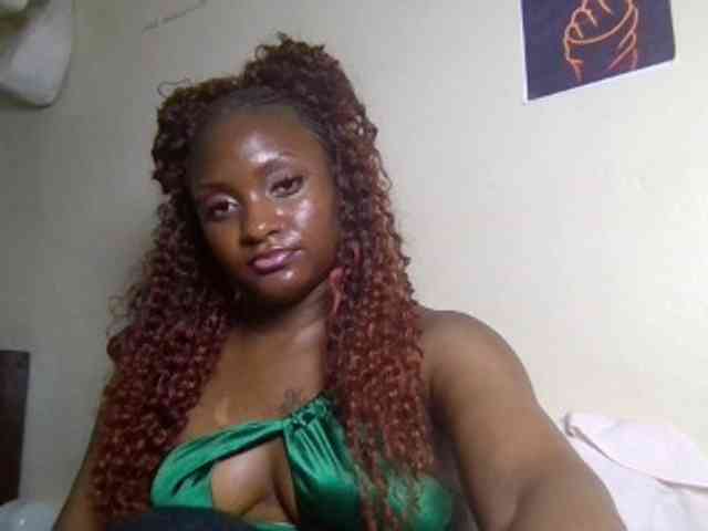 Kimzey Live Webcam on BongaCams
