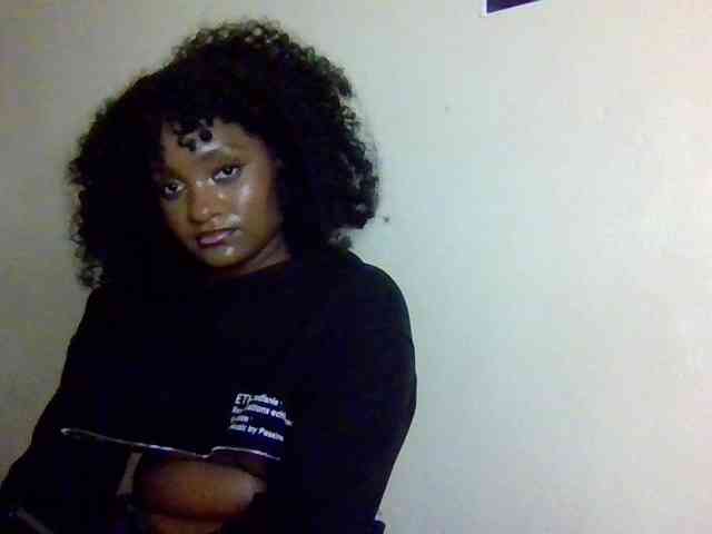 SweetKimmie webcam
