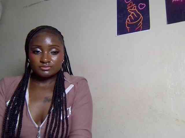 SweetKimmie webcam