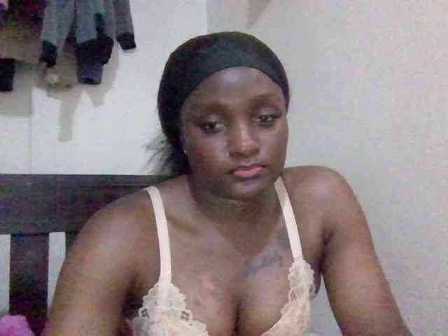 SweetKimmie webcam