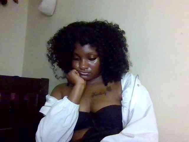 SweetKimmie webcam