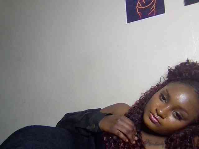 SweetKimmie webcam