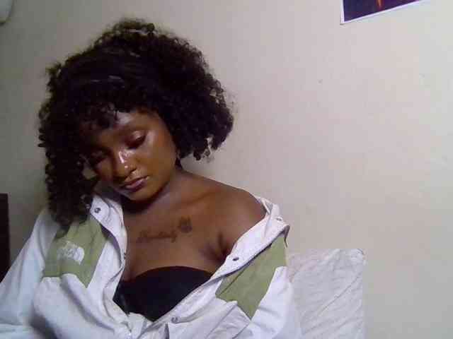SweetKimmie webcam