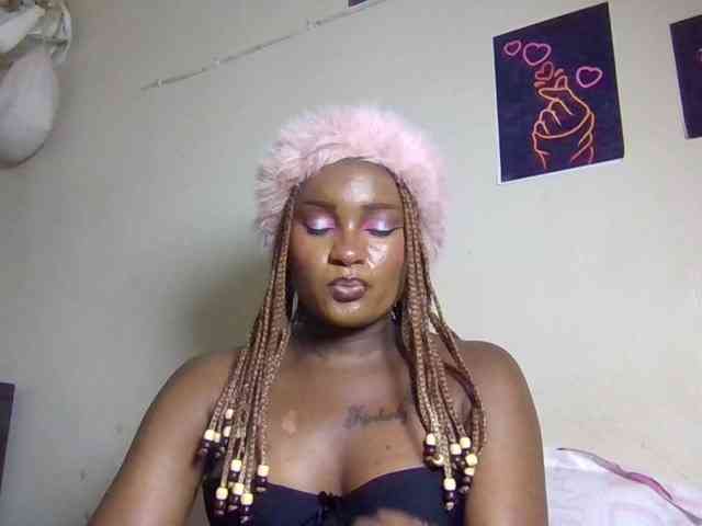 SweetKimmie webcam