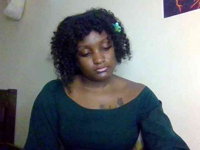 SweetKimmie webcam