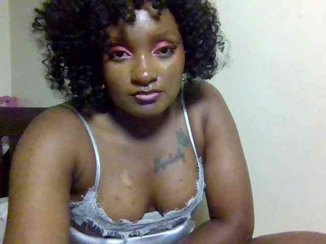 SweetKimmie webcam