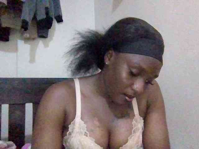 SweetKimmie webcam