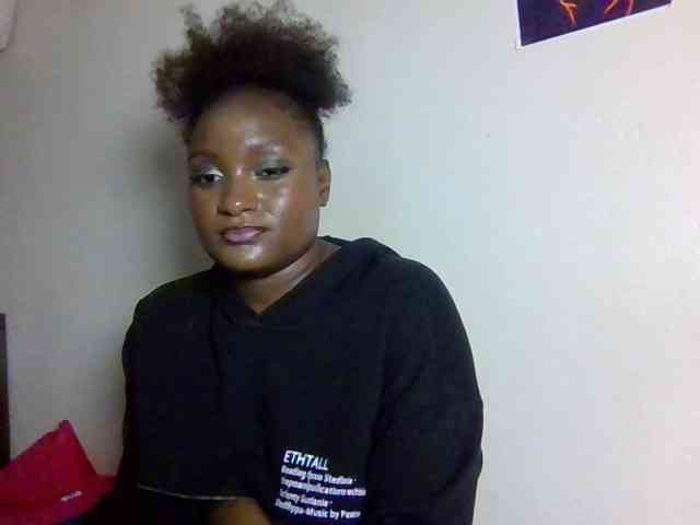 SweetKimmie webcam