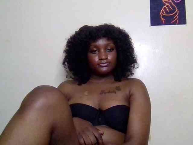 SweetKimmie webcam
