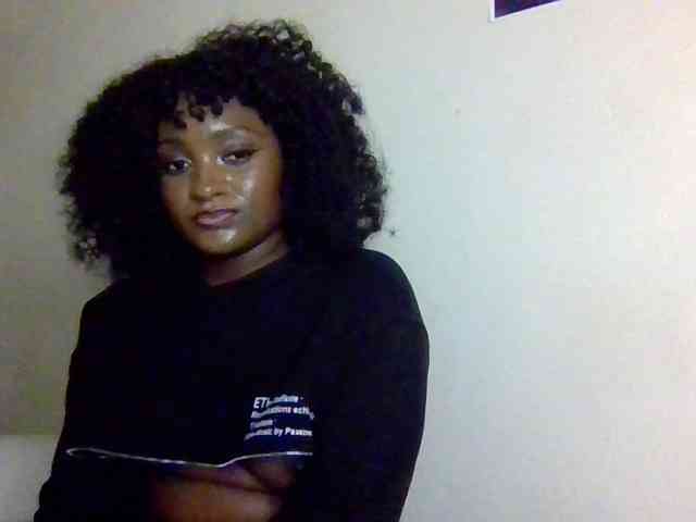 SweetKimmie webcam