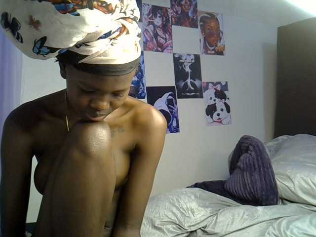 Sweetgurl2 live webcam show
