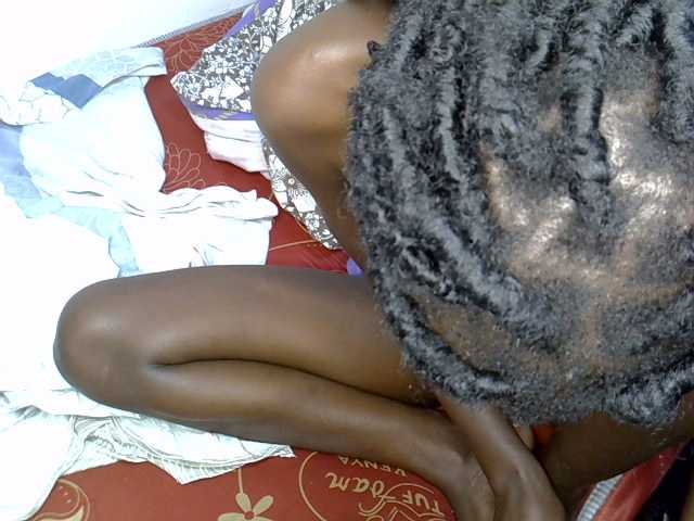 Sweetgurl2 live cam on BongaCams