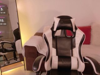 ChloeMoreti Porn Show