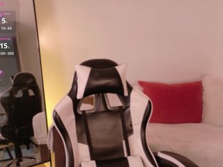 ChloeMoreti Porn Show