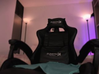 ChloeMoreti Porn Show