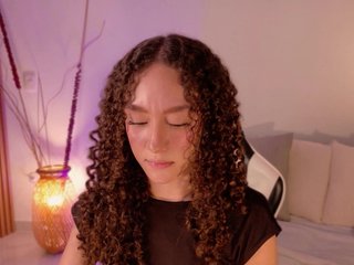 ChloeMoreti Porn Show